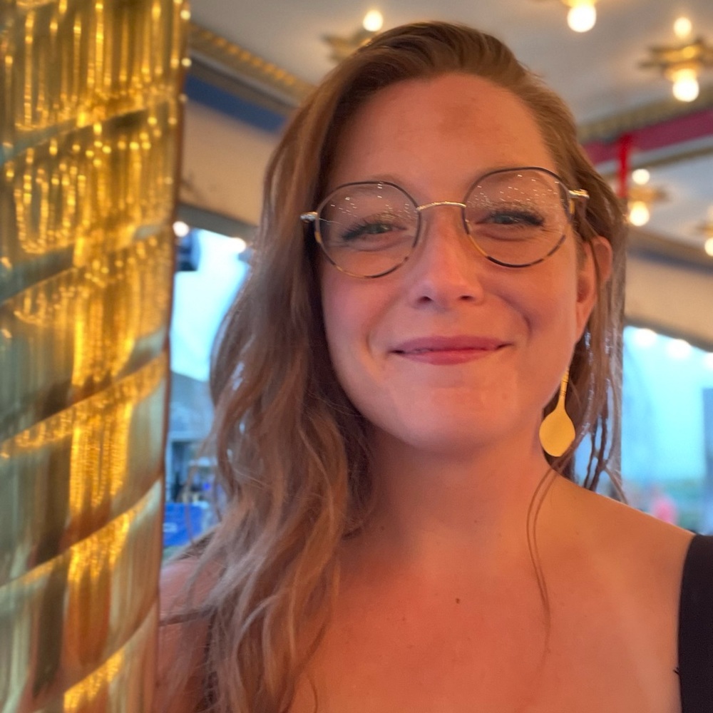 Meet your Posher, Kelli